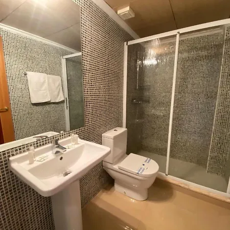 Lloguer30 Delfines, Swimming Pools , Near The And With Parking Appartement