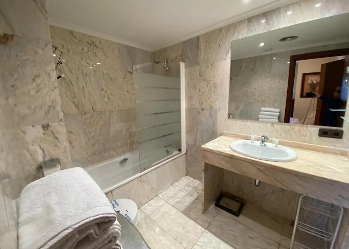 Daire Lloguer30 Delfines, Swimming Pools , Near The And With Parking